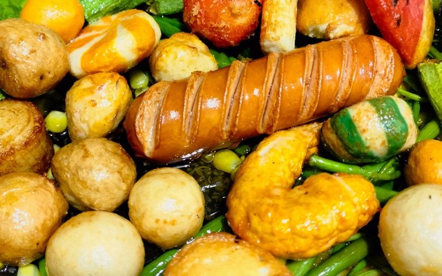 Nhà Bon - Lẩu & Xiên Que - Lũy Bán Bích