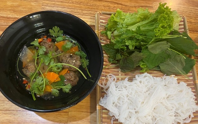 Bún Chả Obama - Bế Văn Đàn