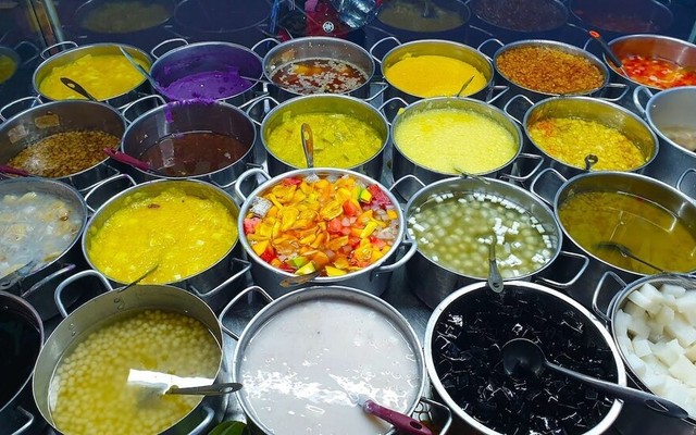 Góc Vỉa Hè - Chè Tự Chọn - Tạ Quang Bửu