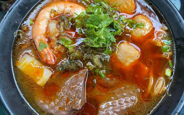 Bánh Canh Trùng Khánh 24 - Đường Số 52