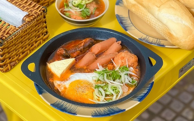Chảo Ơi - Bánh Mì Chảo & Xíu Mại Chén - D10 Võ Thị Sáu