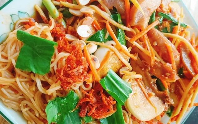 Gỏi Đu Đủ Đâm Thái Hạ Vi - Huỳnh Dân Sanh