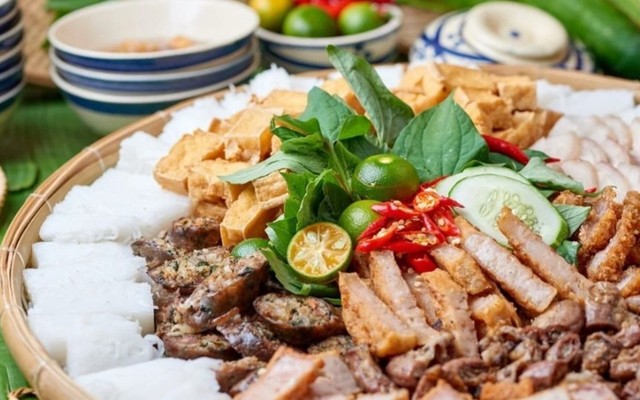 Tiệm 2000 - Bún Đậu Mắm Tôm - Nguyễn Khang