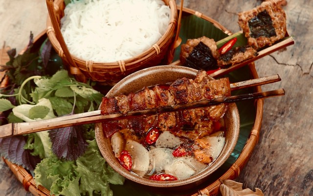Ô Bun Cha - Trần Huy Liệu