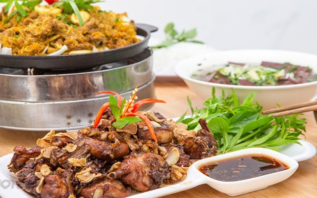 Ngan Dé - Ngan Cháy Tỏi & Bún Miến Trộn