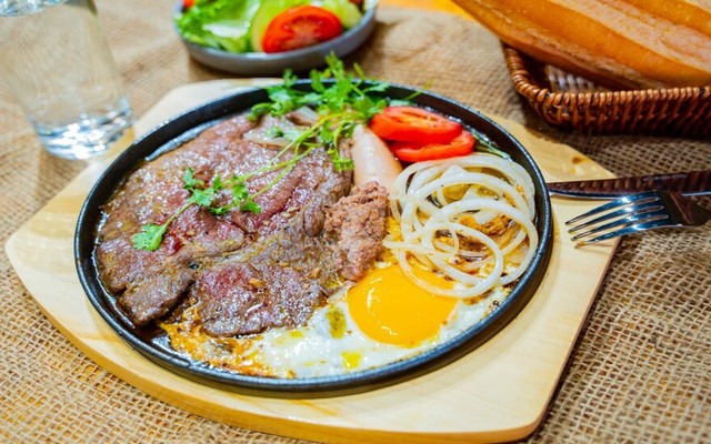 Bò Né 3 Nhất - 129 Phố Nhổn