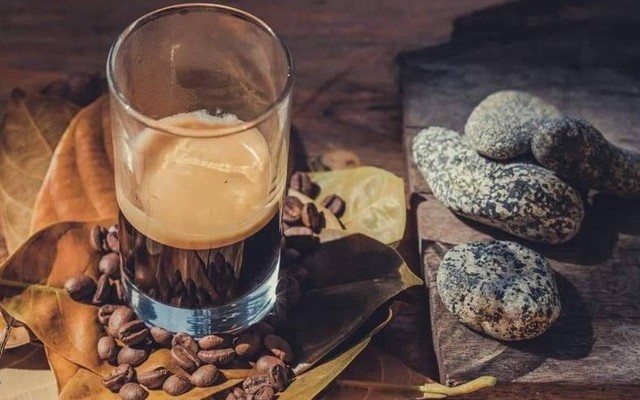 XUA ZONE Coffee - Nguyễn Phúc Tần