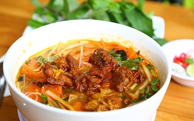 Bà Xã Food - Bún Bò Huế, Phở Bò & Bò Kho - Nguyễn Xí