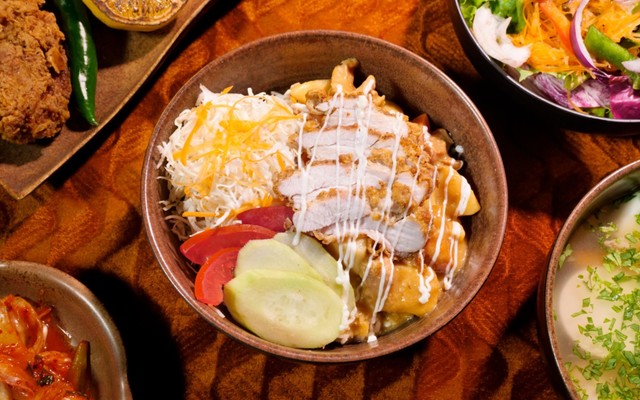 Bếp AMieng - Gà Rán & Cơm Văn Phòng - Trần Quý Cáp