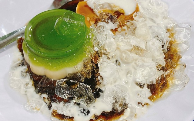 Nhà Ù - Nước Mía, Rau Má & Sâm Dừa Mix - Quách Văn Tuấn