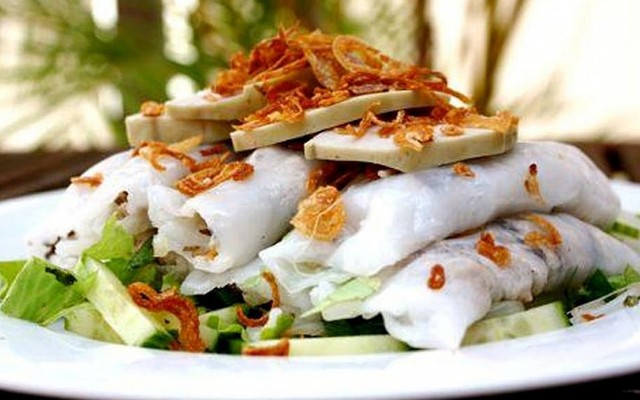 Bánh Cuốn Nóng & Gà Tần Thuốc Bắc Hoàng Long