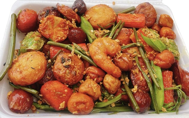 Ăn Vặt Bếp Nhà Gạo - Cá Viên Chiên Nước Mắm, Chân Gà Sả Tắc & Trà Mãng Cầu