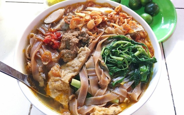 Bánh Đa Cua & Bún Cá Cay Hoa Phượng Quán - Đường Số 1