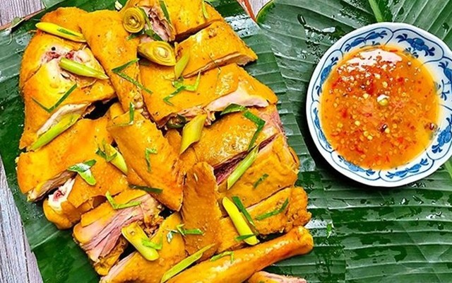 Bếp Na - Chân Gà Xả Tắc & Gà Ủ Muối