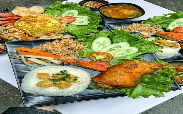 Cơm Tấm Phát Lộc Thọ - Xuân La