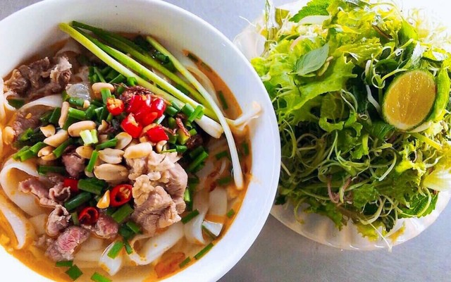 Quán Ăn Cô Á - Mì Quảng & Bún Bò - Trần Quốc Toản