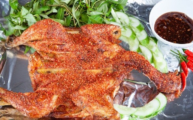 Gà Nướng Muối Ớt A Tâm - Gà Nướng & Xôi Gà Xé - 30 Tháng 4
