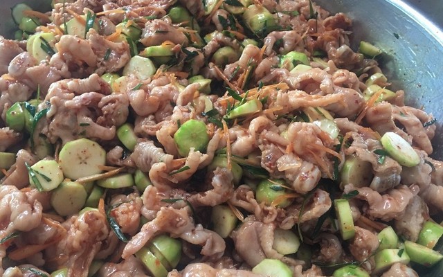 Chân Gà Sốt Thái Bé Ánh - Phạm Văn Thuận