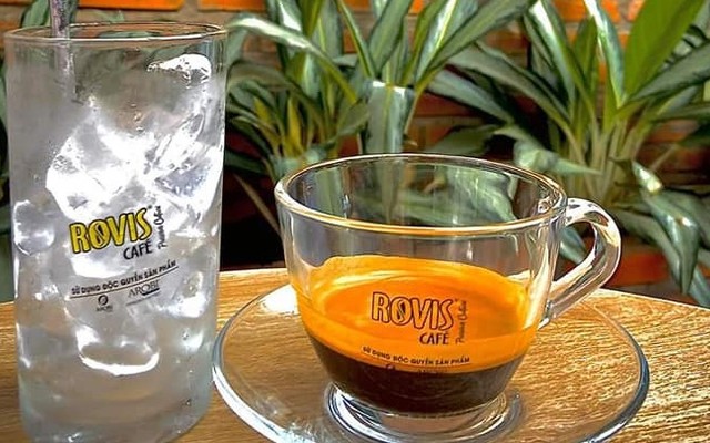 Rovis Coffee & Tea - Lê Bình