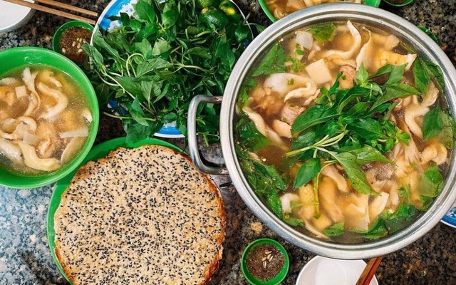 Quán Ăn Gia Đình Cô Út - KP.11 Tân Phong