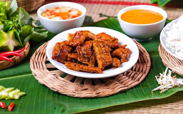 Quán Bún Chả Nướng - Đinh Lễ