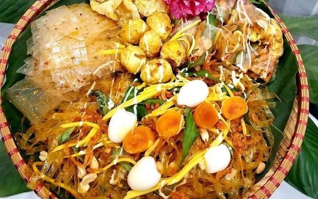 Ăn Vặt Thu - Trà Sữa, Bánh Tráng Cuốn & Cơm Gà Xối Mỡ