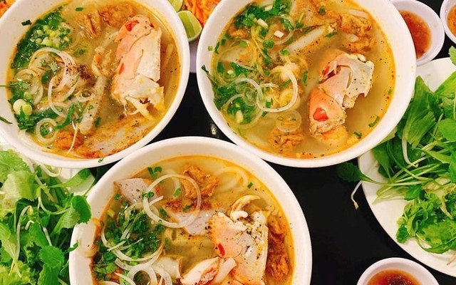 Bánh Canh Càng Cúm - Nguyễn Văn Cừ Nối Dài