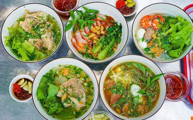 Hồng Kim Bảo - Hủ Tiếu Mỹ Tho - Lê Thanh Nghị