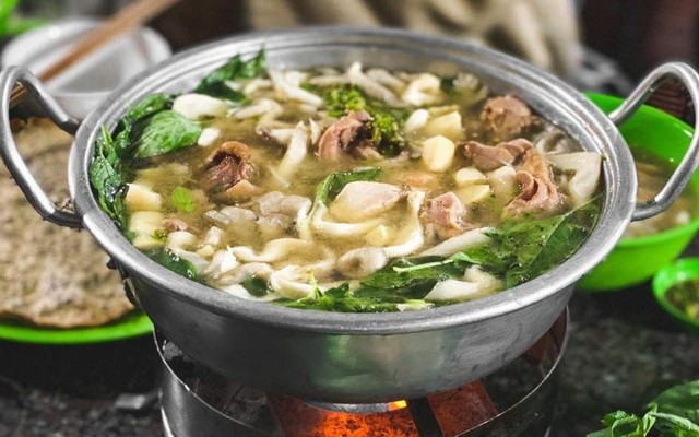 Lẩu Gà Lá É 1168 - Trường Chinh