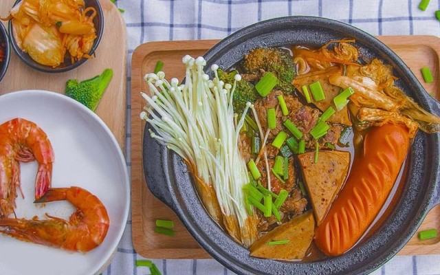 Gumi - Mỳ Cay & Bún Đậu - Trung Tâm Số