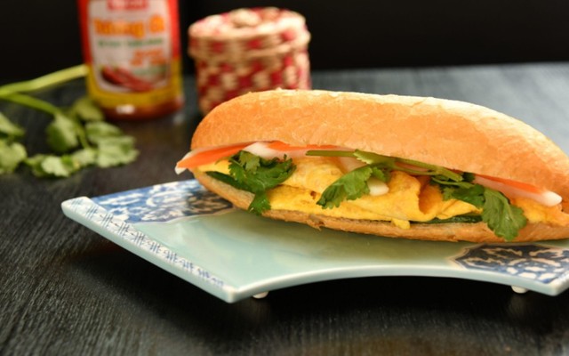 Bánh Mì & Xôi - 326 Đường Láng