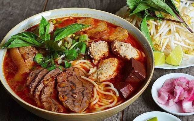 Bún Bò Huế Trứ Danh - Lẩu Bắp Bò