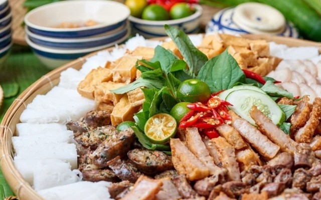Quán Lòng Cô Thuỷ - Bún Đậu Mẹt & Bún Giả Cầy - Nguyễn Huy Tưởng