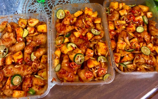 Tiệm Nhà Sữa - Chân Gà Sốt Thái - Chùa Láng