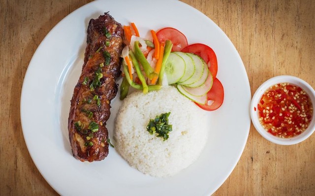 Cơm Tấm Thanh Thanh - 129 Lạc Long Quân