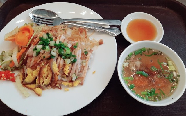 Hoàng Phát 9 - Cơm Tấm Long Xuyên & Cafe - Trần Văn Hoài