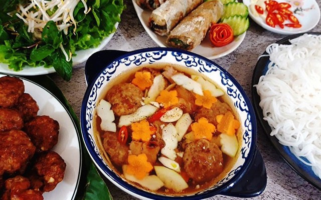 Thái Coffee - Bún Chả Hà Nội - Nguyễn Văn Cừ Nối Dài