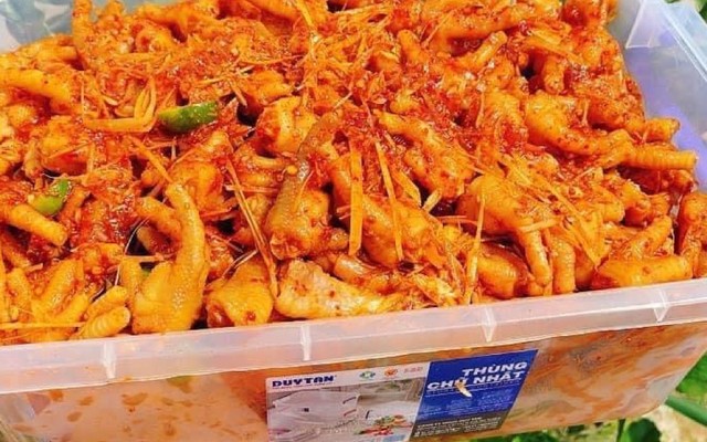 Tiệm Chân Gà Sốt Thái - Đồng Khởi