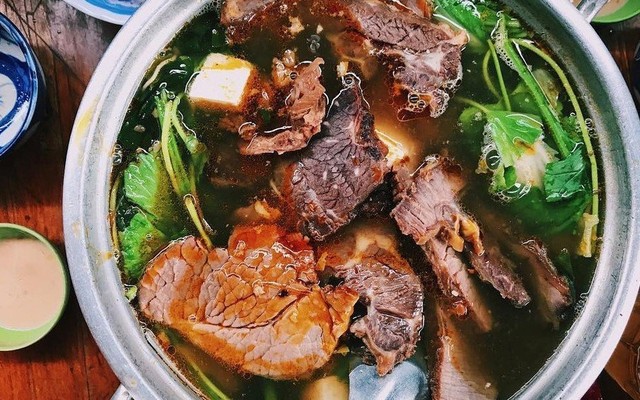 Lẩu Bò Minh Cường - Nguyễn Văn Bứa