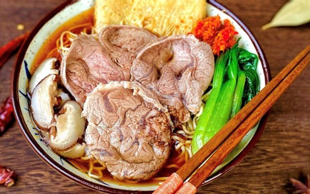 Bún Bò Huế Tóp Mỡ Cay 68