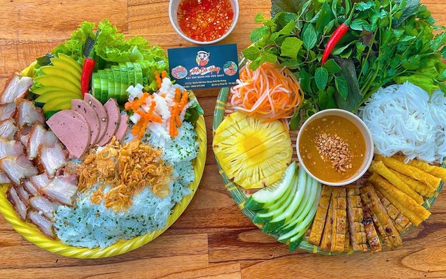 Bánh Hỏi Heo Quay Anh Ba Hưng - Lý Thái Tổ