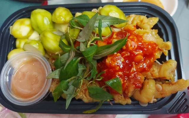 Chân Gà Sốt Thái & Ăn Vặt Nhà Làm - Xuka