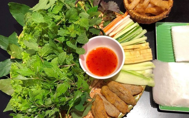 Nem Lụi Huế, Nem Chua Rán & Mẹt Ăn Vặt - Chiến Thắng