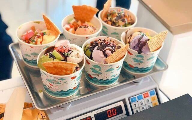 YURI - Kem Ý, Gà Rán & Ăn Vặt