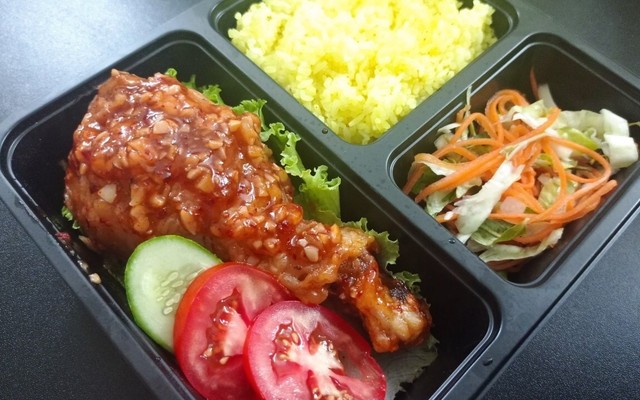 Cơm Gà Bà Già - Nghĩa Tân