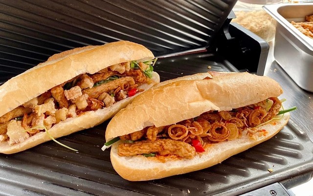 Tina - Bánh Mì Chả Cá Sợi - Cửu Long