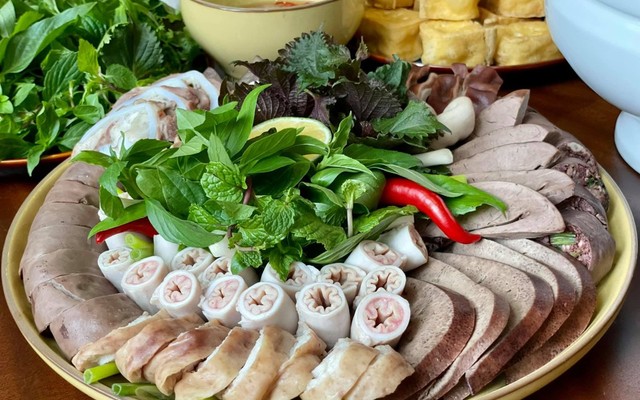 Bếp Phượng Nhi Food - Bến Lội