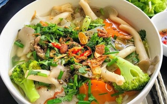 Nước Giải Khát, Ăn Vặt & Tô Tượng - Xóm Đất