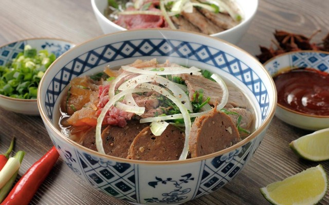 Phở Nghi - Trần Hoàng Na