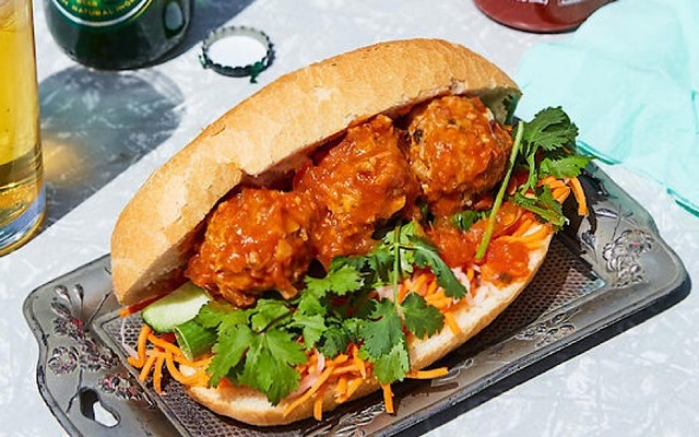 Quán Chú Tí - Bánh Mì Chả Cá Xíu Mại, Súp & Đá Me - Nguyễn Thiện Thuật